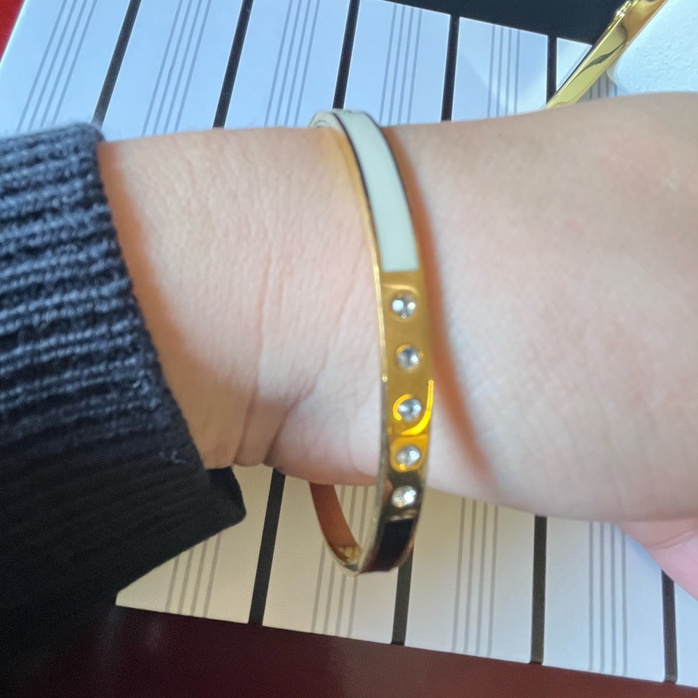 Coach- Gold w/ black & white bangle - Picture 2 of 6
